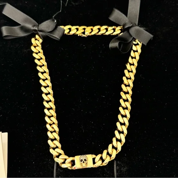 Alexander McQueen Gold Chain Necklace Choker with Crystal Skull - Picture 2 of 11